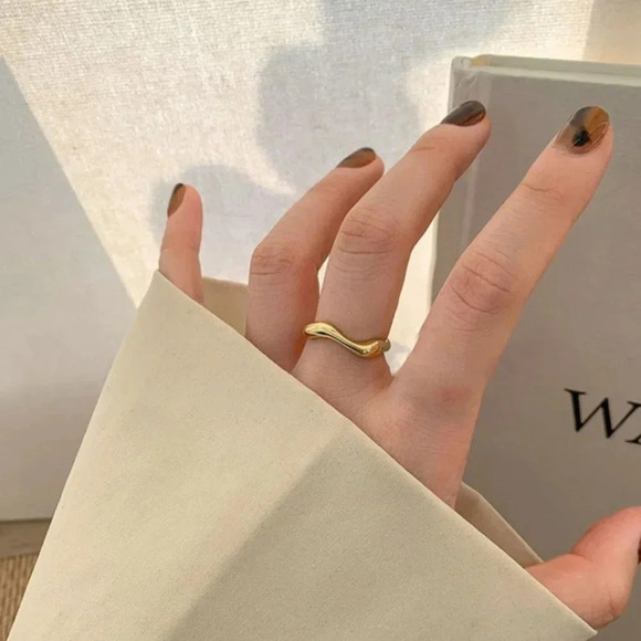 925 Gold Stackable Ring Geometric Oval Link Minimalist Wave Adjustable Ring - Picture 8 of 8